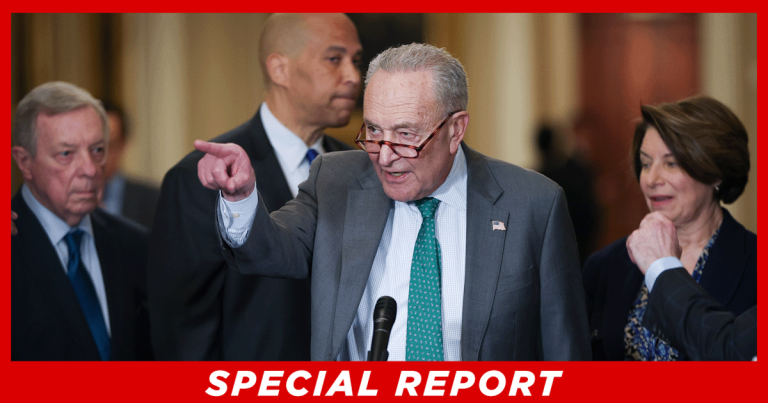 Senate Democrats Block Bill to Pay Military and Federal Workers During Shutdown