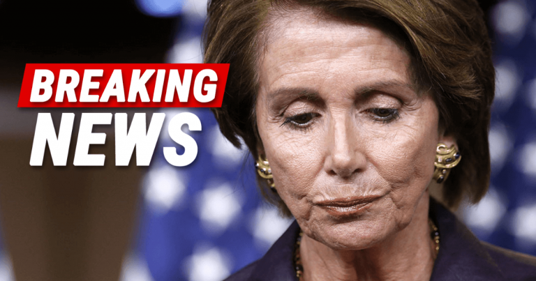 Speaker Nancy Pelosi Caught On Video – It Looks Like Tearing Up Trump’s Speech Was Planned And Prepped