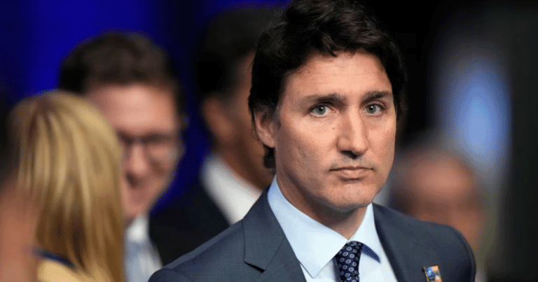 Liberal Trudeau Makes a Surprise Announcement – His Personal Life Just Took a Very Nasty Turn